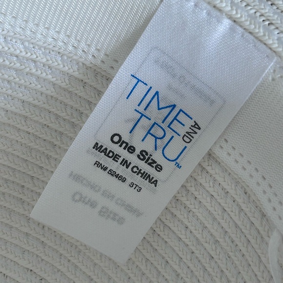 Time and Tru Classic White Wide-Brim Hat - Picture 4 of 9